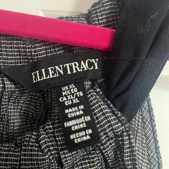 Ellen Tracy navy xl tank - Picture 4 of 10